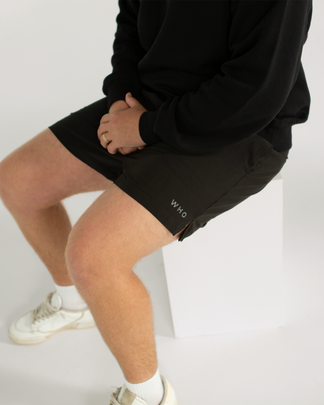 Staples Shorts | Pitch Black - Who Active