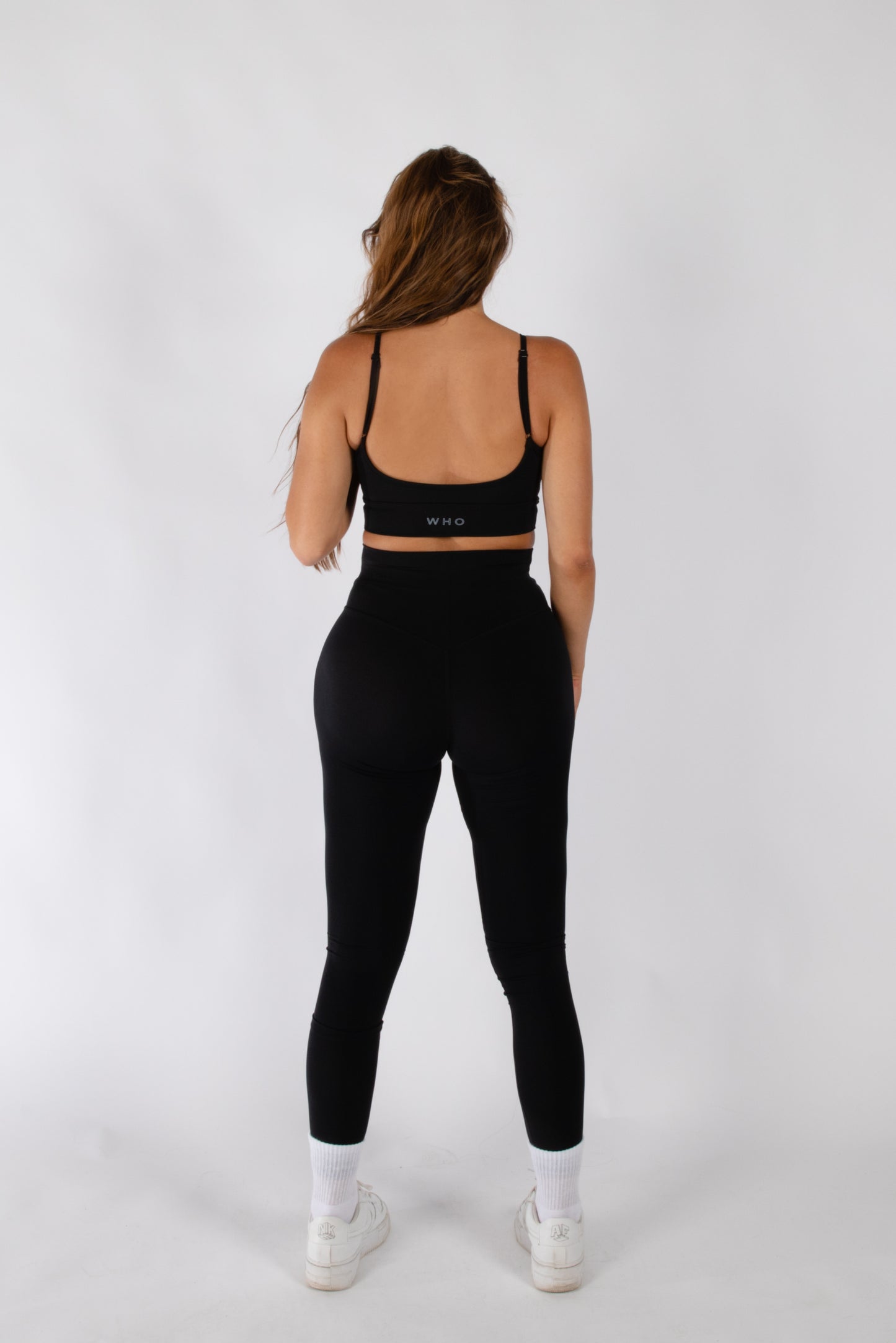 Staples Leggings | Pitch Black - Who Active
